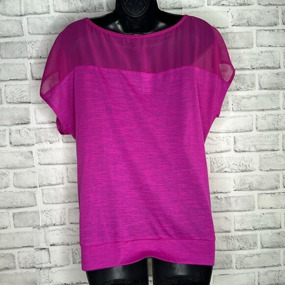 AGB Fuchsia Embellished Top Shirt Blouse Size Medium - Picture 3 of 4